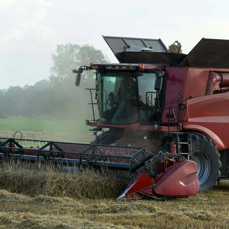 ghidul fermierului cum să alegi utilajele agricole second hand potrivite